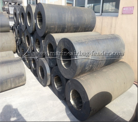 Διαφορετικό EPDM Fender κυλινδρικό φυσικό καουτσούκ Marine Fender