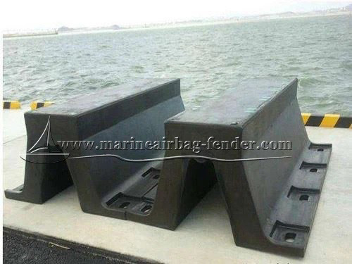 Τύπος SA Marine Rubber Fender Προσαρμοσμένοι βαρέοι προφυλακτήρες αποβάθρας